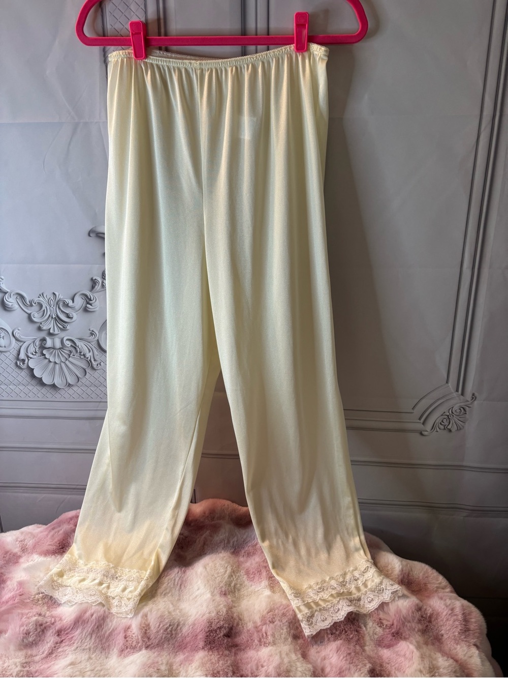 Vintage Velrose Women's Cream Pant Lace Trim Slip, Size L